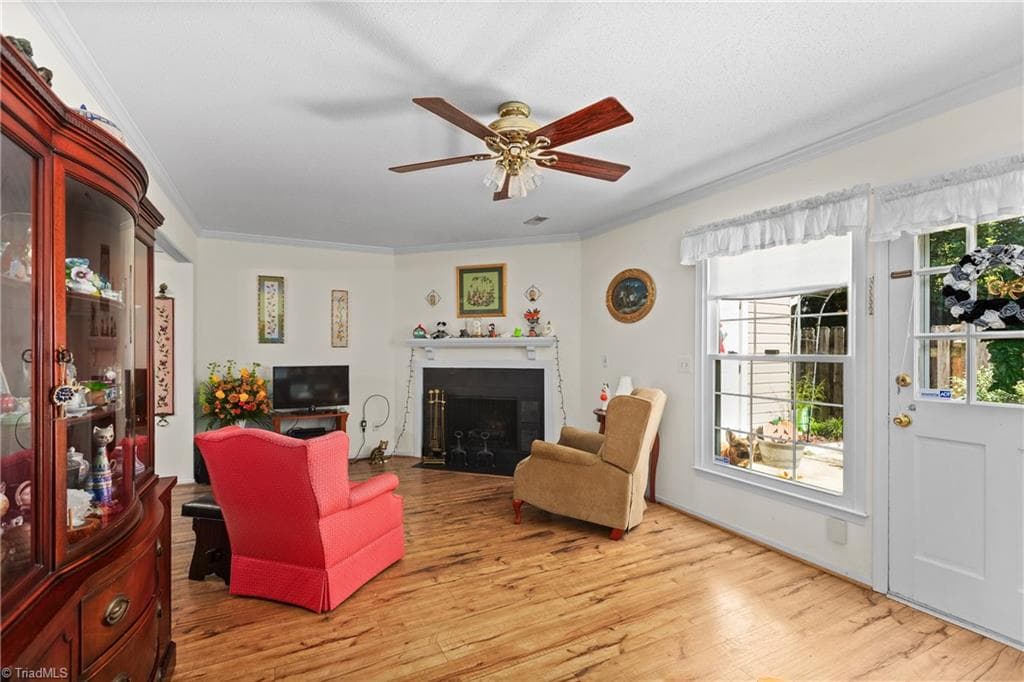 Stick/Site Built at 2701 Saint Johns Place, Winston-Salem NC 27106, Winston-Salem, photo 5 of 52