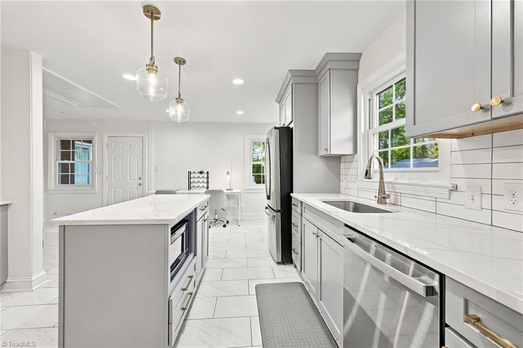 Stick/Site Built at 619 Gatewood Avenue, High Point NC 27262, High Point, photo 10 of 36
