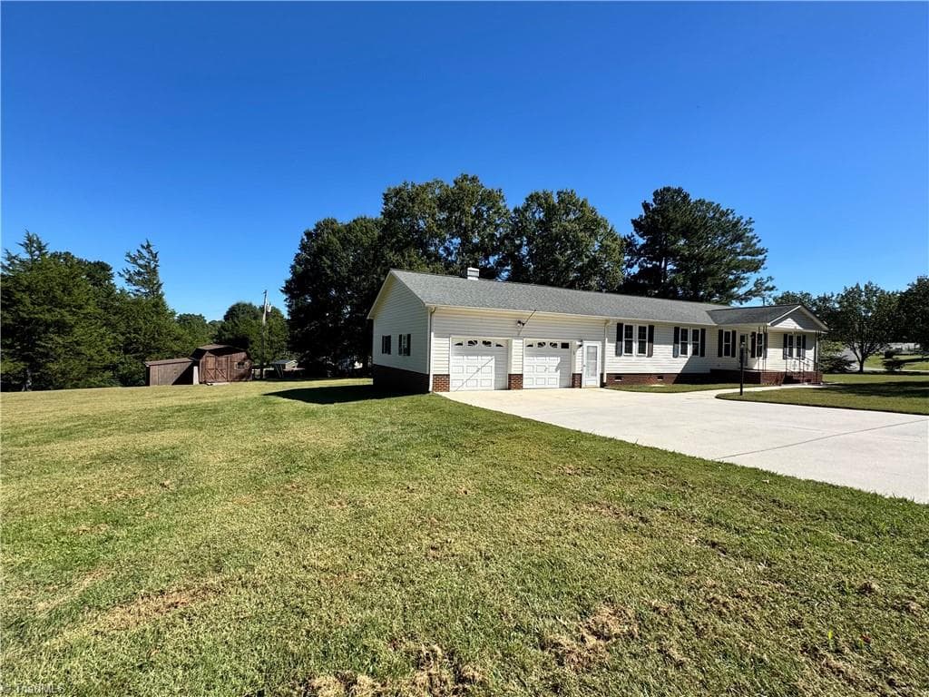 Stick/Site Built at 170 Virginia Dare Drive, Lexington NC 27295, Lexington, photo 5 of 64