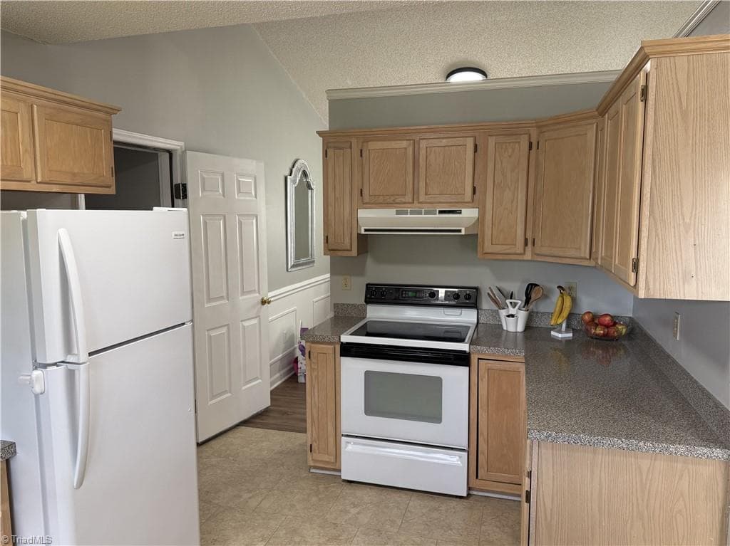 Stick/Site Built at 1503 Manora Court, High Point NC 27265, High Point, photo 17 of 62