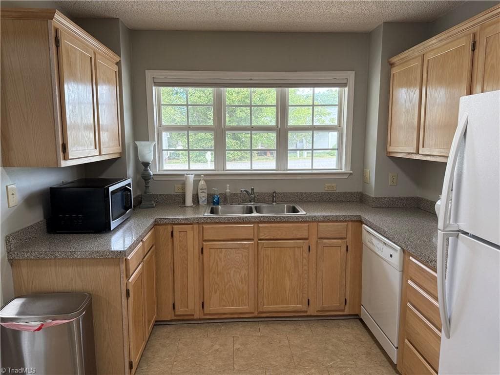 Stick/Site Built at 1503 Manora Court, High Point NC 27265, High Point, photo 19 of 62