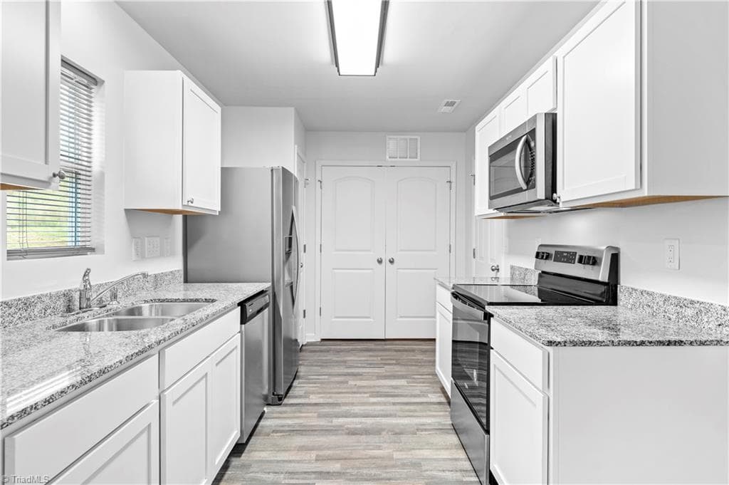 Kitchen - 1820 Wilma Avenue, Winston-Salem NC 27127, Winston-Salem