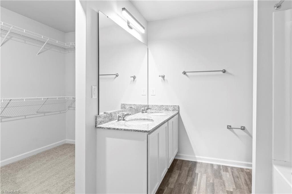 En-suite and walk-in wardrobe - 1820 Wilma Avenue, Winston-Salem NC 27127, Winston-Salem