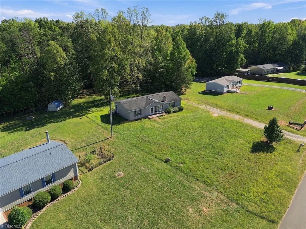 Manufactured Home at 415 Talley Road, Reidsville NC 27320, Reidsville, photo 51 of 62