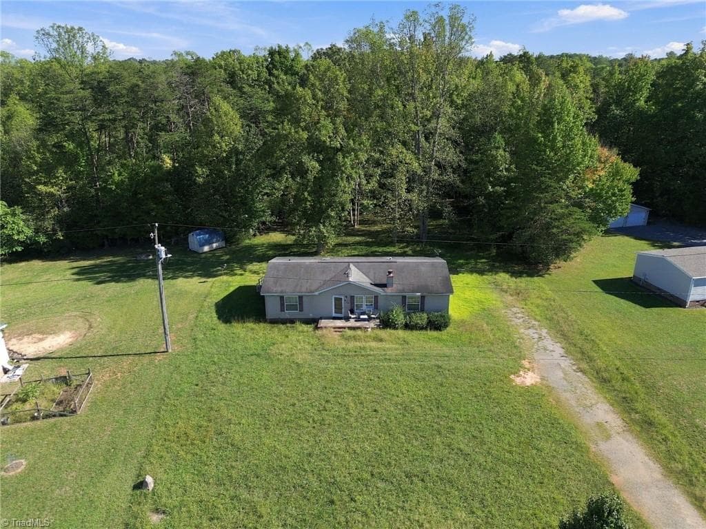 Manufactured Home at 415 Talley Road, Reidsville NC 27320, Reidsville, photo 49 of 62