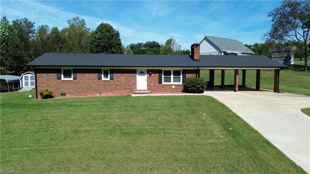 418 Cloverdale Lane, Wilkesboro NC 28697