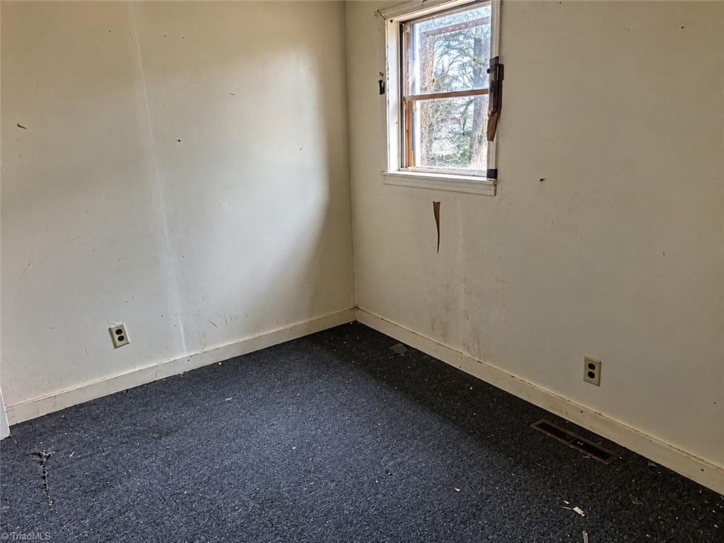 Stick/Site Built at 217 S Grove Avenue, Rockingham NC 28379, Rockingham, photo 11 of 18