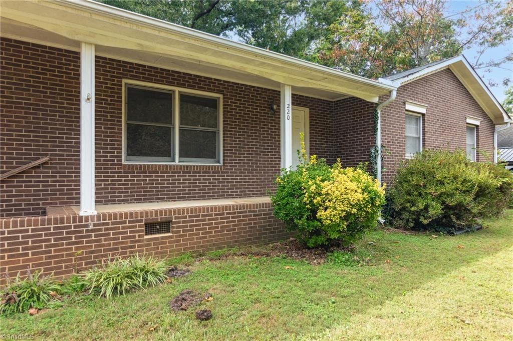 Stick/Site Built at 220 Bradford Drive, Salisbury NC 28146, Salisbury, photo 5 of 34