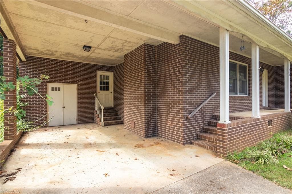 Stick/Site Built at 220 Bradford Drive, Salisbury NC 28146, Salisbury, photo 4 of 34