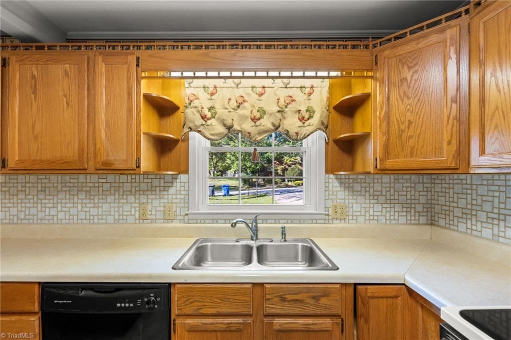 Stick/Site Built at 718 Corjon Street, Kernersville NC 27284, Kernersville, photo 17 of 78