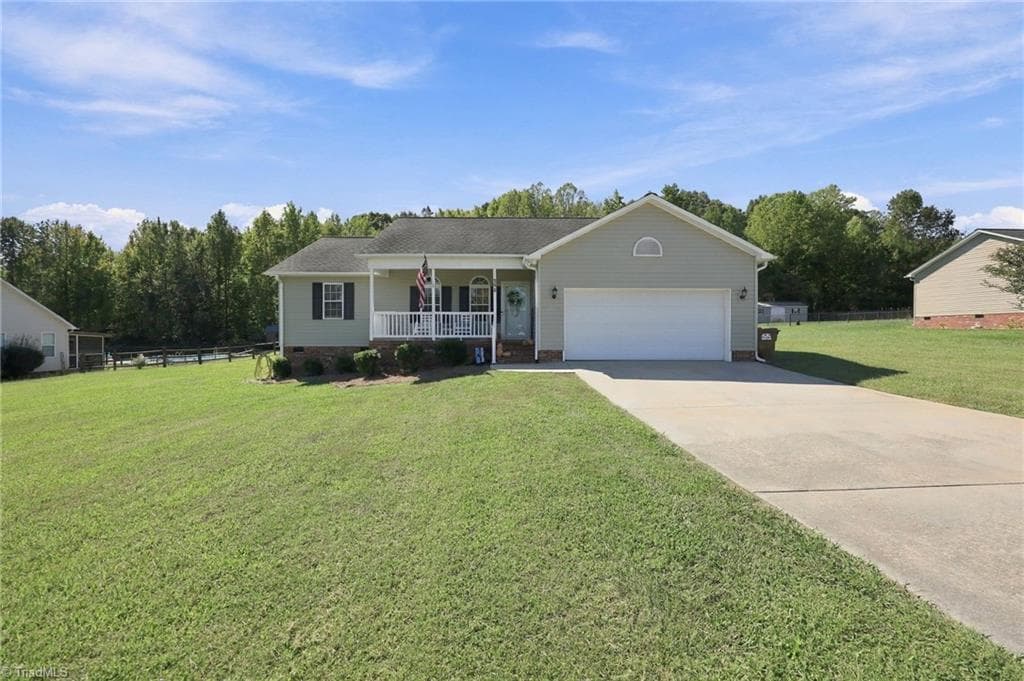 Stick/Site Built at 398 Goldenrod Lane, Lexington NC 27295, Lexington, photo 3 of 84