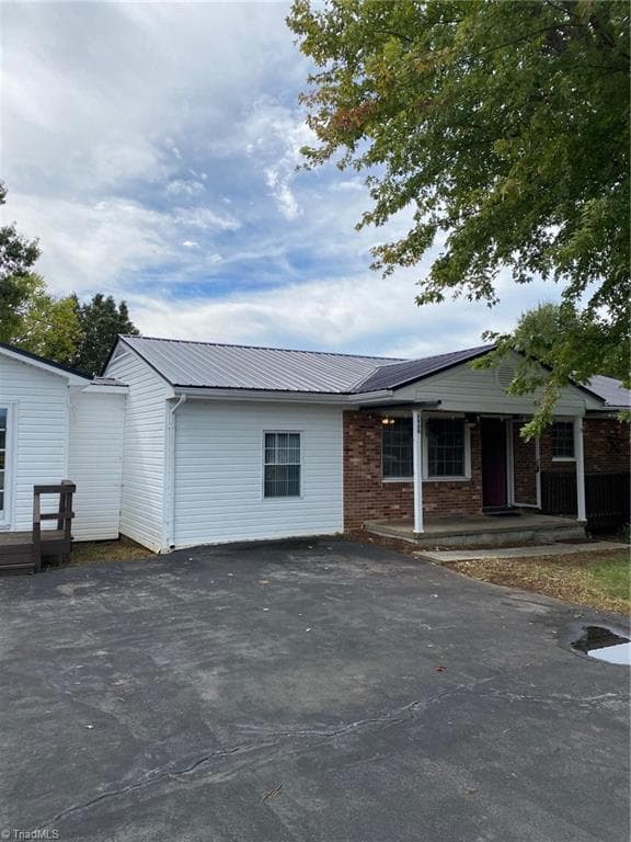 Stick/Site Built at 6960 Nc Highway 700, Ruffin NC 27326, photo 2 of 21