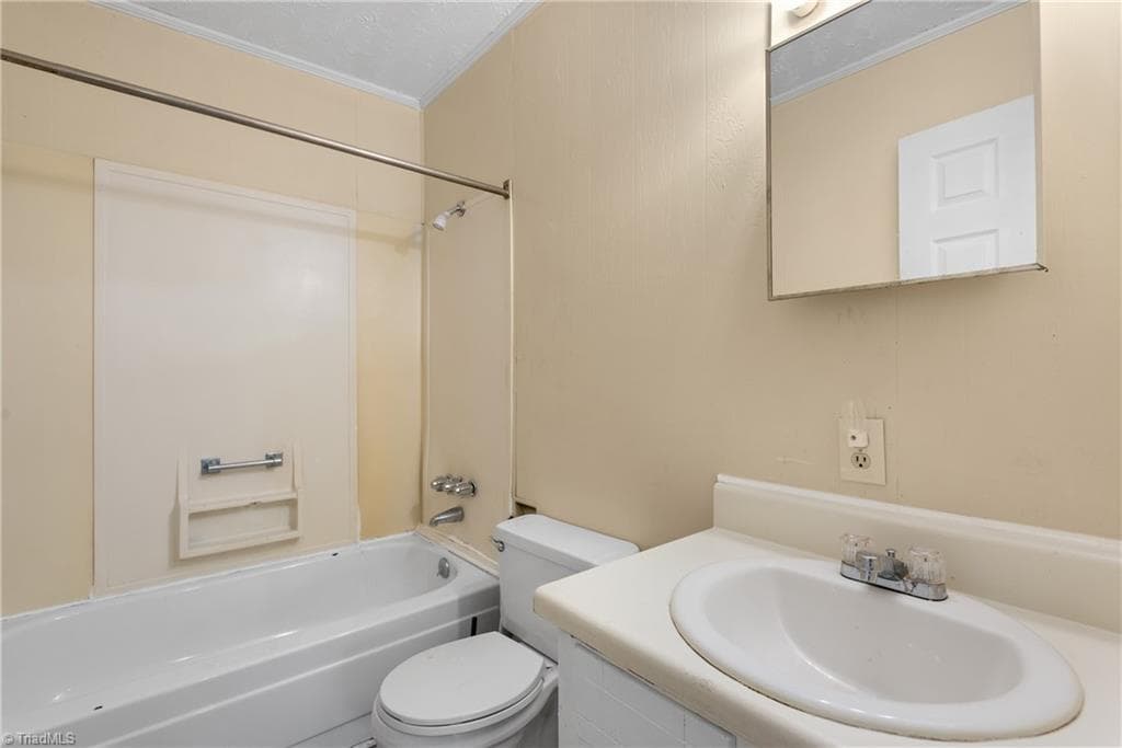 Duplex at 1610 Brockett Avenue, High Point NC 27260, High Point, photo 45 of 52