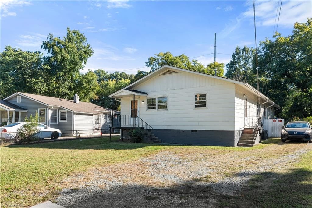 Duplex at 1610 Brockett Avenue, High Point NC 27260, High Point, photo 5 of 52