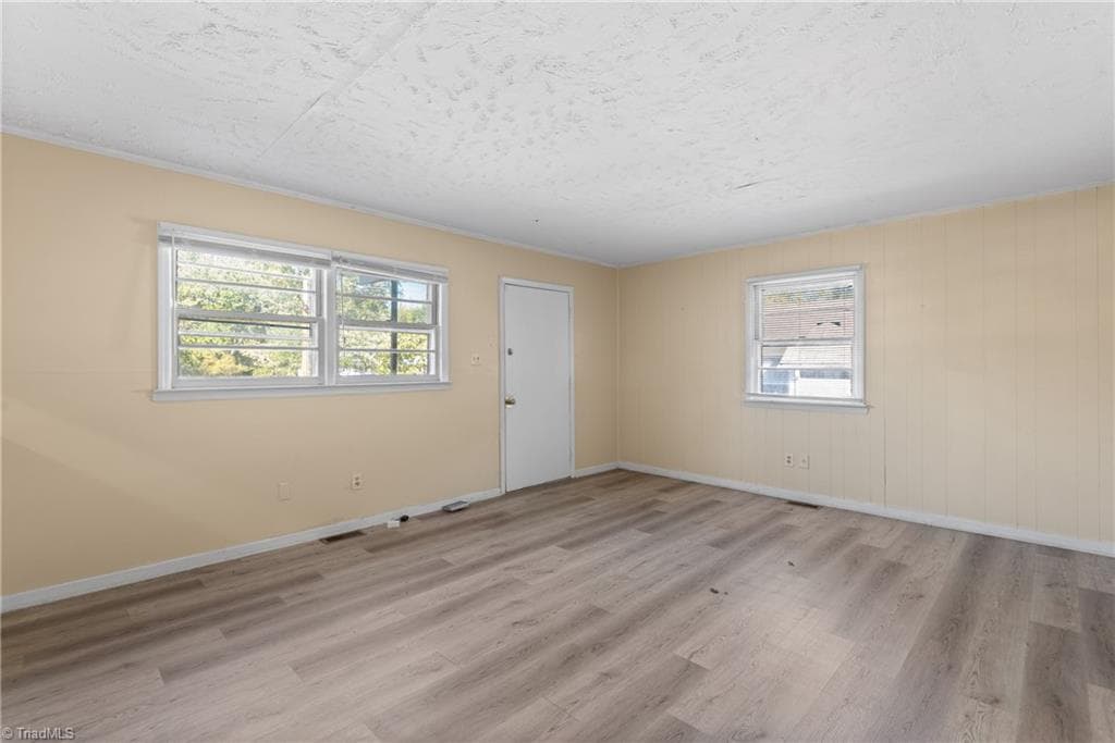 Duplex at 1610 Brockett Avenue, High Point NC 27260, High Point, photo 15 of 52