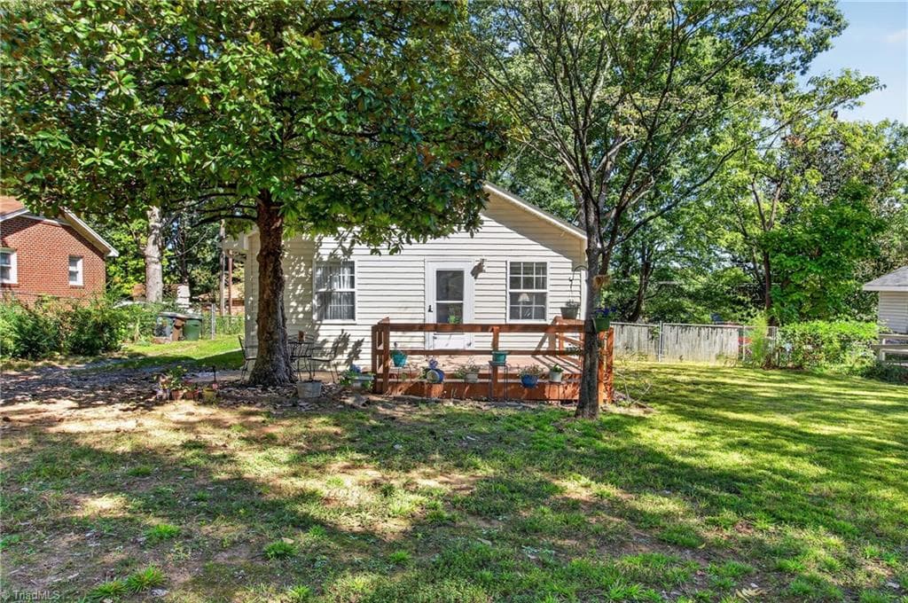 Stick/Site Built at 2907 Marthas Place, Greensboro NC 27408, Greensboro, photo 7 of 48
