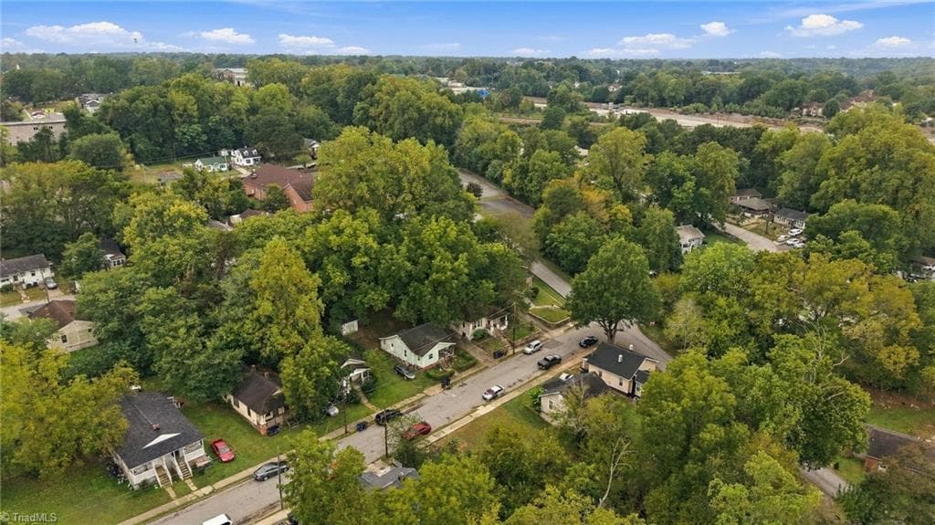 Stick/Site Built at 1404 Gholson Avenue, Winston-Salem NC 27107, Winston-Salem, photo 11 of 40