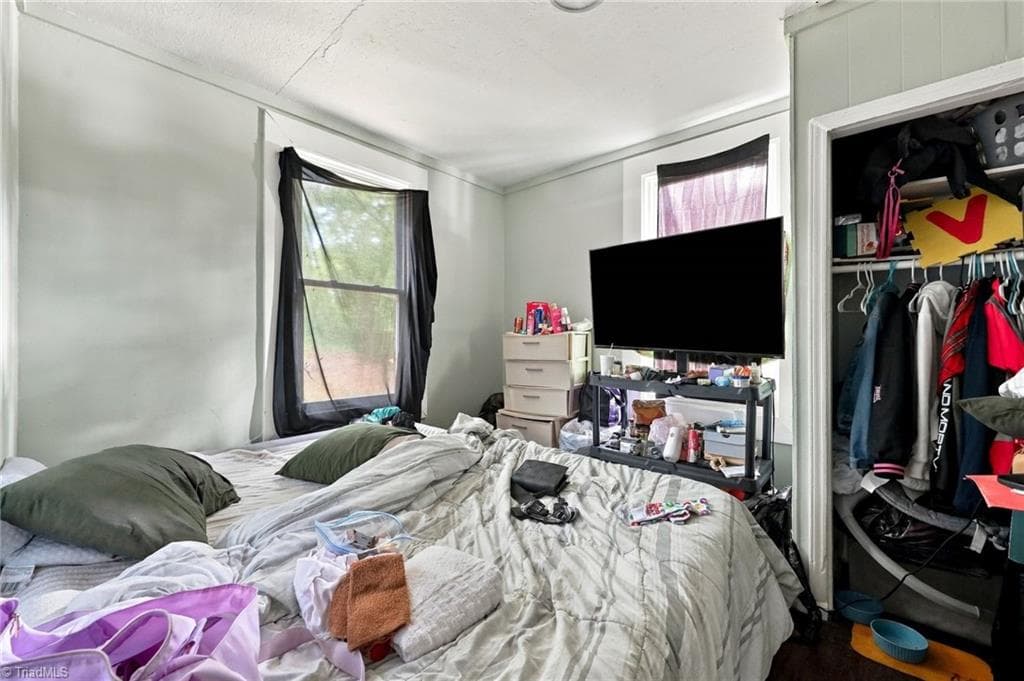 Stick/Site Built at 1404 Gholson Avenue, Winston-Salem NC 27107, Winston-Salem, photo 33 of 40