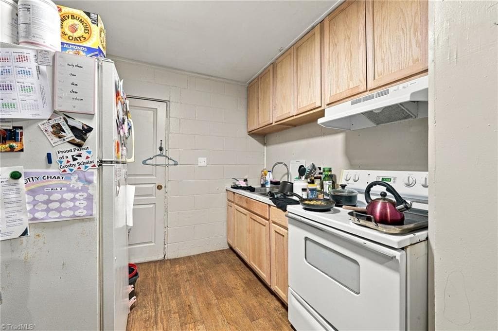 Stick/Site Built at 635 Voss Street, Winston-Salem NC 27105, Winston-Salem, photo 13 of 56
