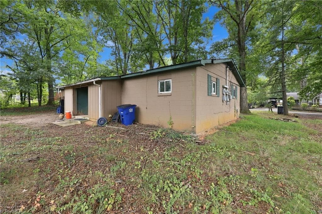 Stick/Site Built at 635 Voss Street, Winston-Salem NC 27105, Winston-Salem, photo 55 of 56