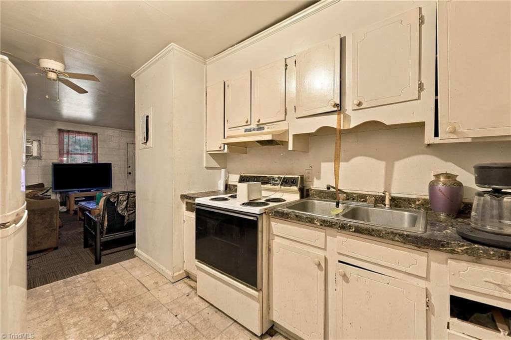 Stick/Site Built at 635 Voss Street, Winston-Salem NC 27105, Winston-Salem, photo 39 of 56