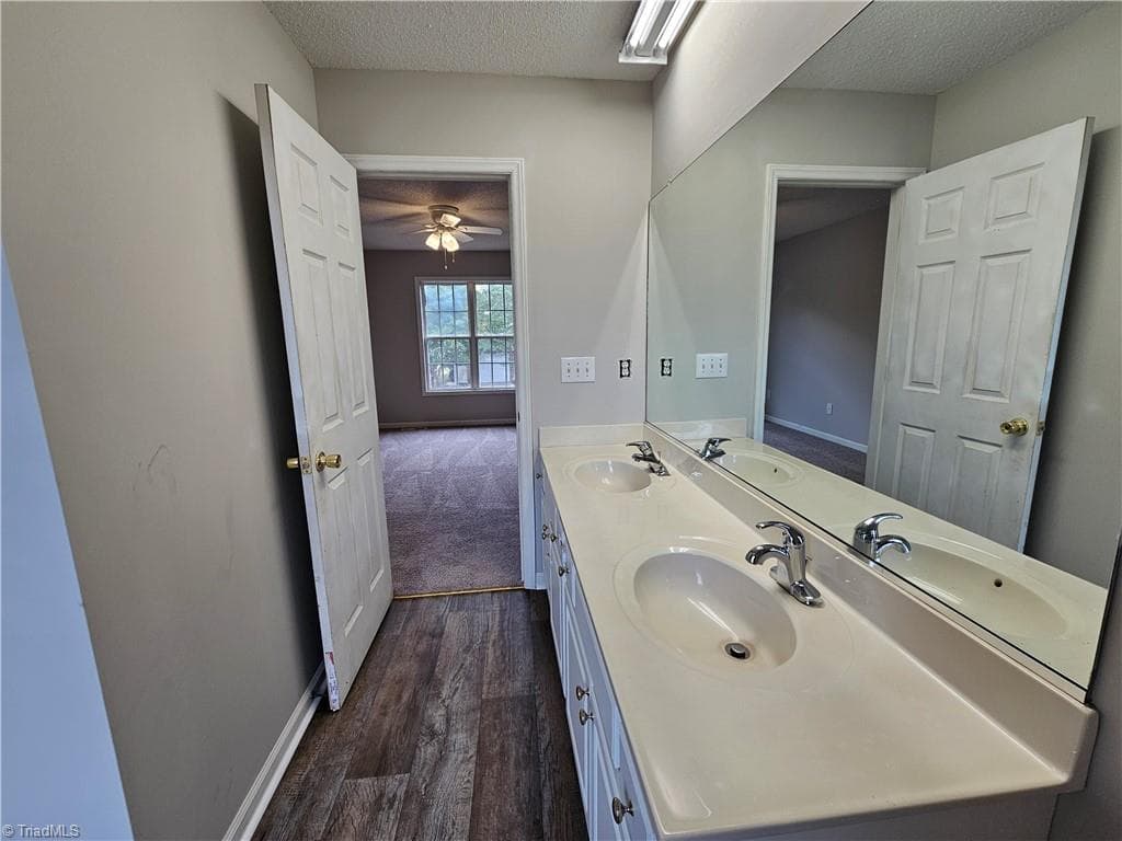 Stick/Site Built at 165 Cameron Way Circle, Winston-Salem NC 27103, Winston-Salem, photo 9 of 16