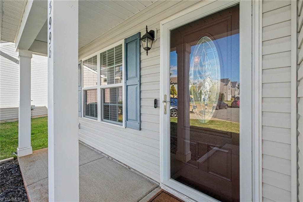 Stick/Site Built at 3996 Foliage Drive, Winston-Salem NC 27101, Winston-Salem, photo 8 of 28
