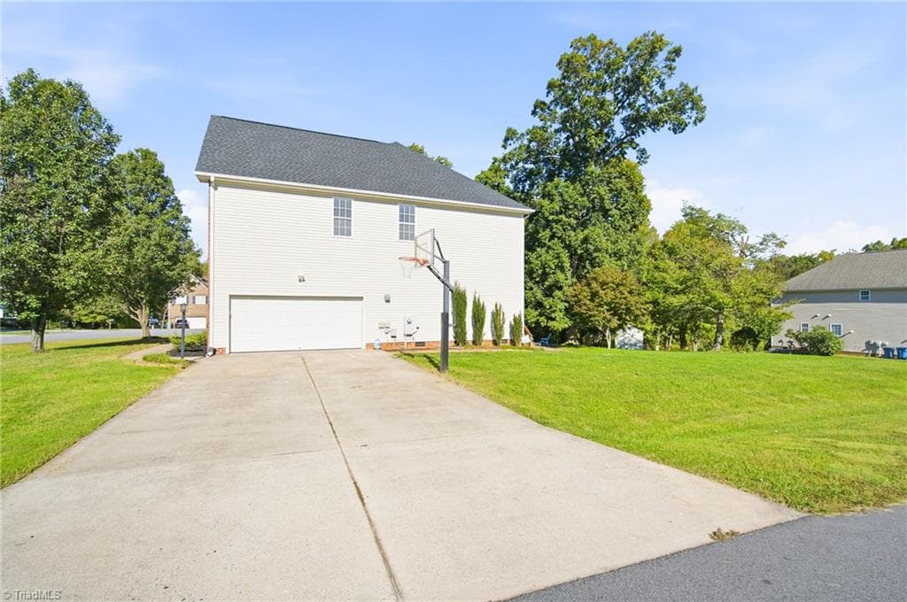Stick/Site Built at 7620 Sterlingshire Drive, Greensboro NC 27409, Greensboro, photo 6 of 41