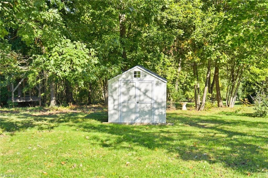 Stick/Site Built at 7620 Sterlingshire Drive, Greensboro NC 27409, Greensboro, photo 37 of 41