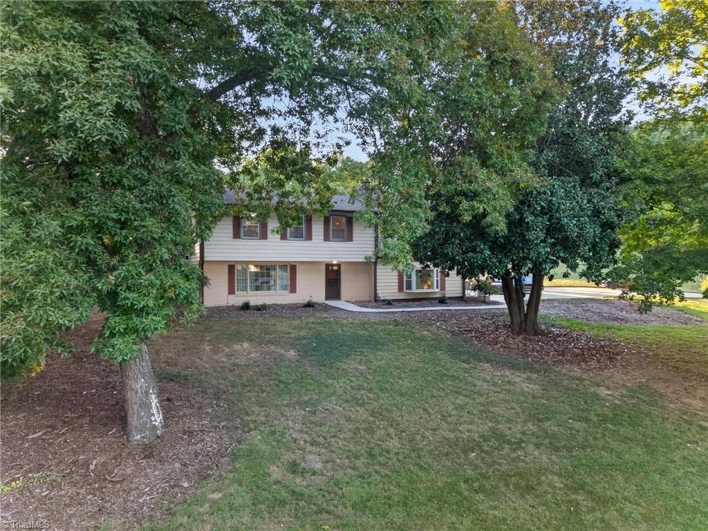 Stick/Site Built at 3415 Langdale Drive, High Point NC 27265, High Point, photo 55 of 62
