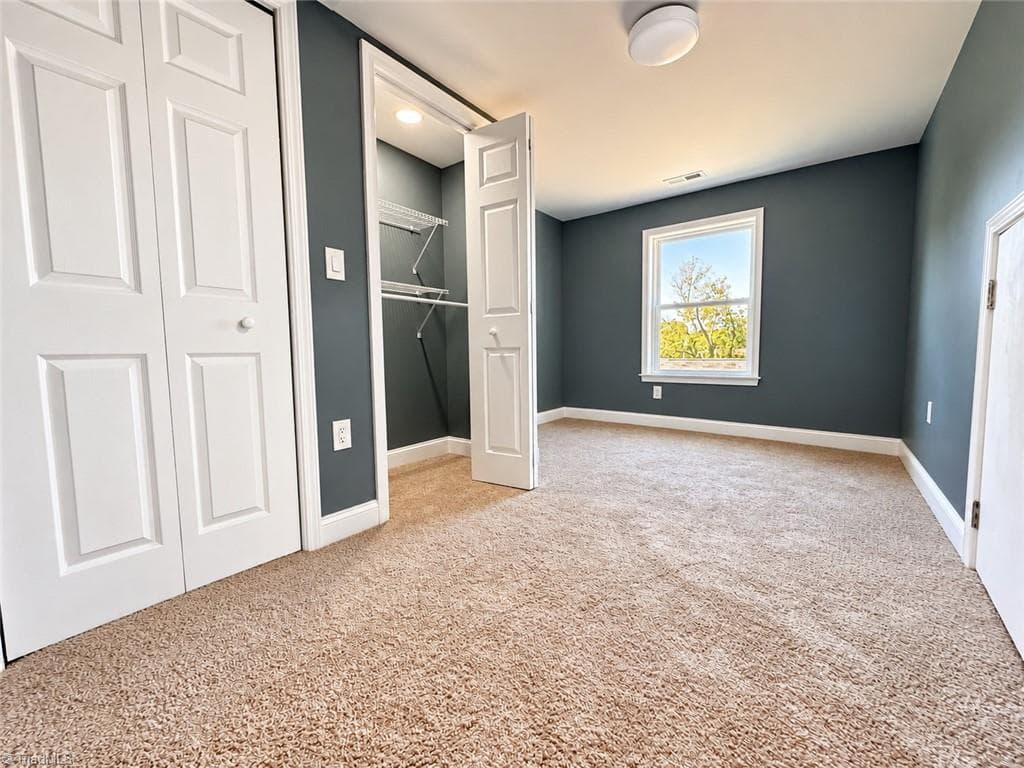 Stick/Site Built at 113 Briggs Place, High Point NC 27262, High Point, photo 33 of 56