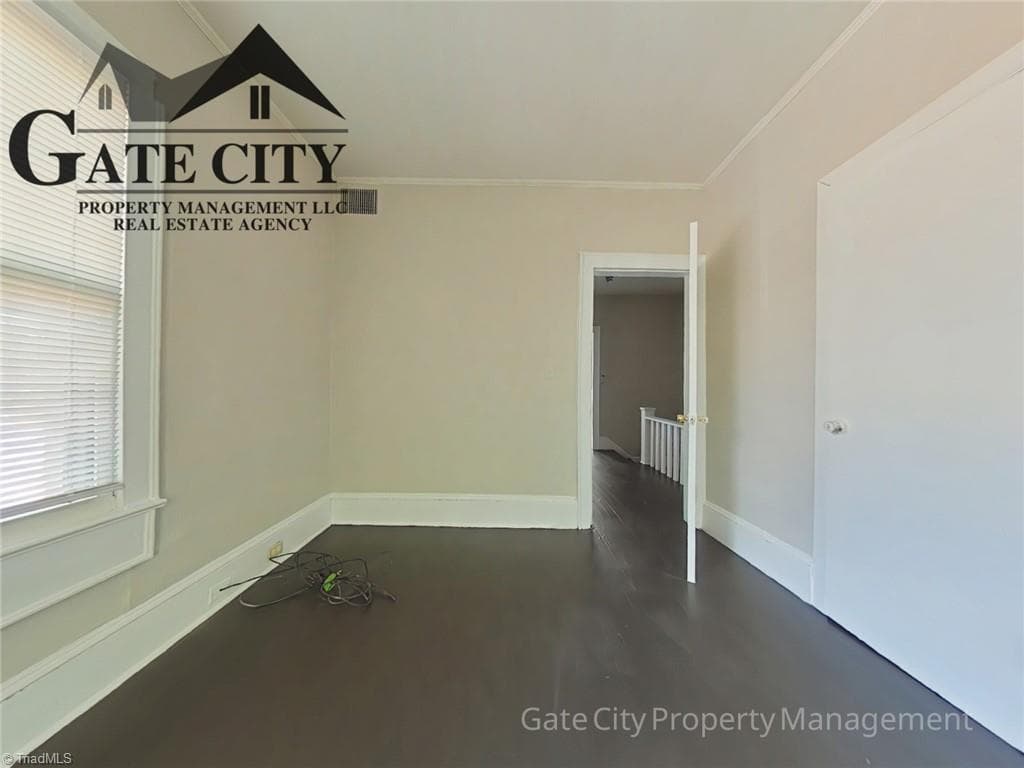 Duplex at 222 Dunleith Avenue, Winston-Salem NC 27101, Winston-Salem, photo 7 of 26