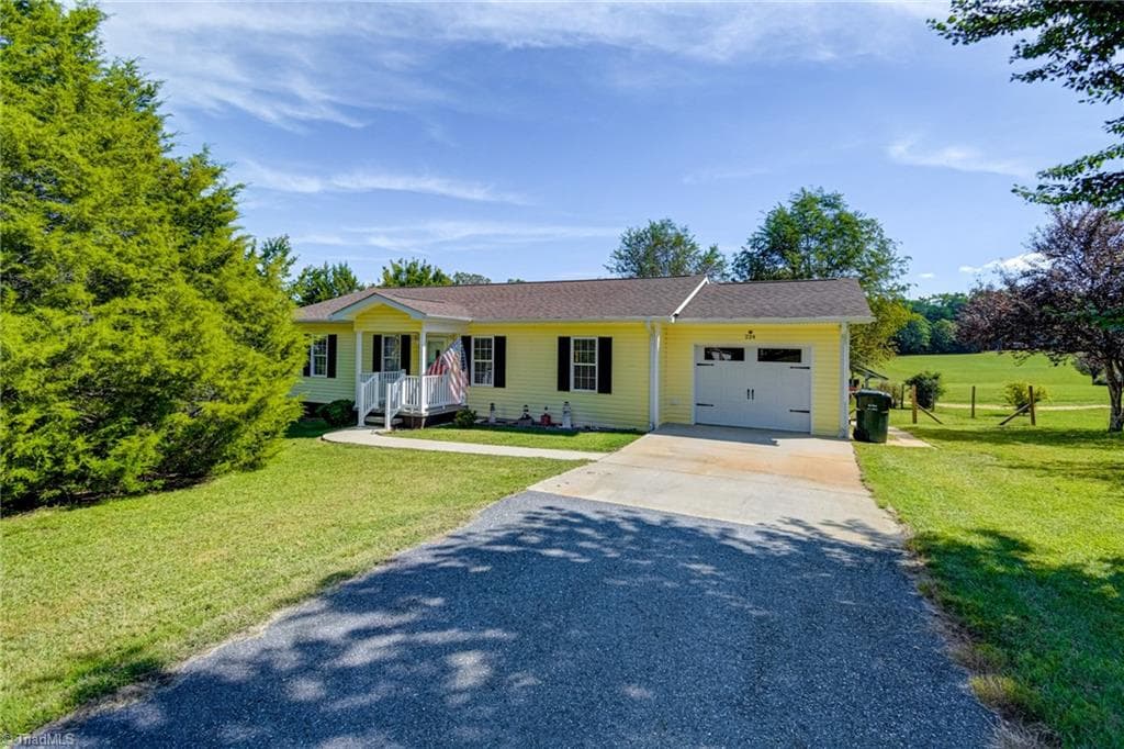 224 Tom Hunter Road, Pilot Mountain NC 27041