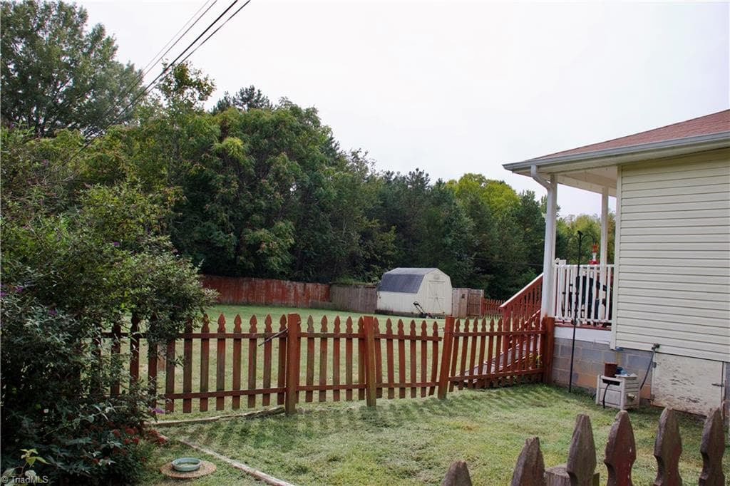 Stick/Site Built at 2033 Scalesville Road, Summerfield NC 27358, Summerfield, photo 4 of 10