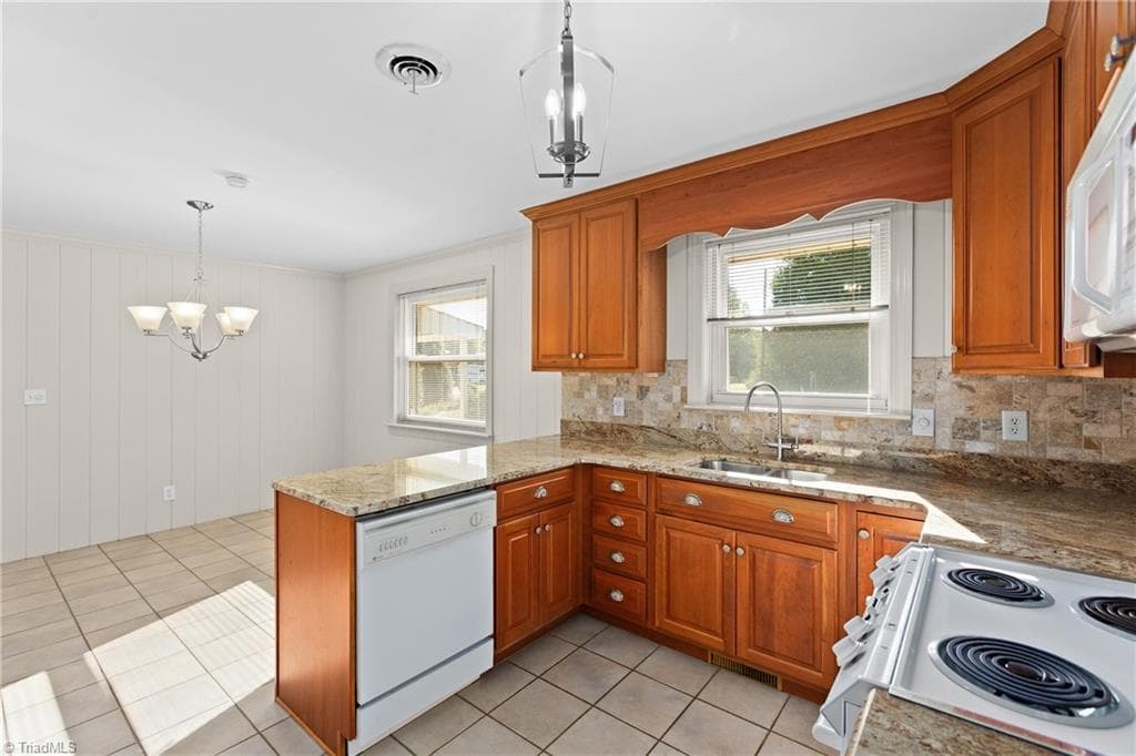 Stick/Site Built at 7379 Old Lexington Road, Winston-Salem NC 27107, Winston-Salem, photo 11 of 34