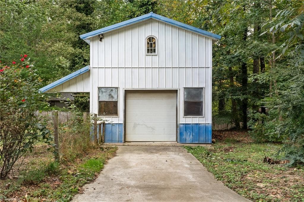 Stick/Site Built at 364 Staplewood Road, Lexington NC 27295, Lexington, photo 47 of 64