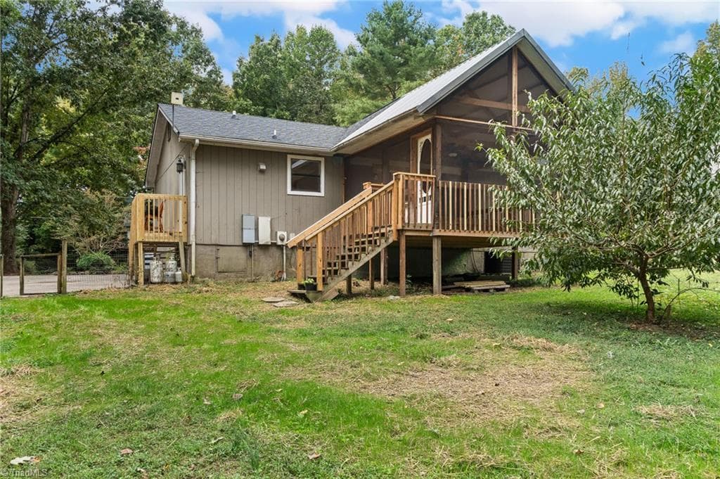 Stick/Site Built at 364 Staplewood Road, Lexington NC 27295, photo 19 of 32