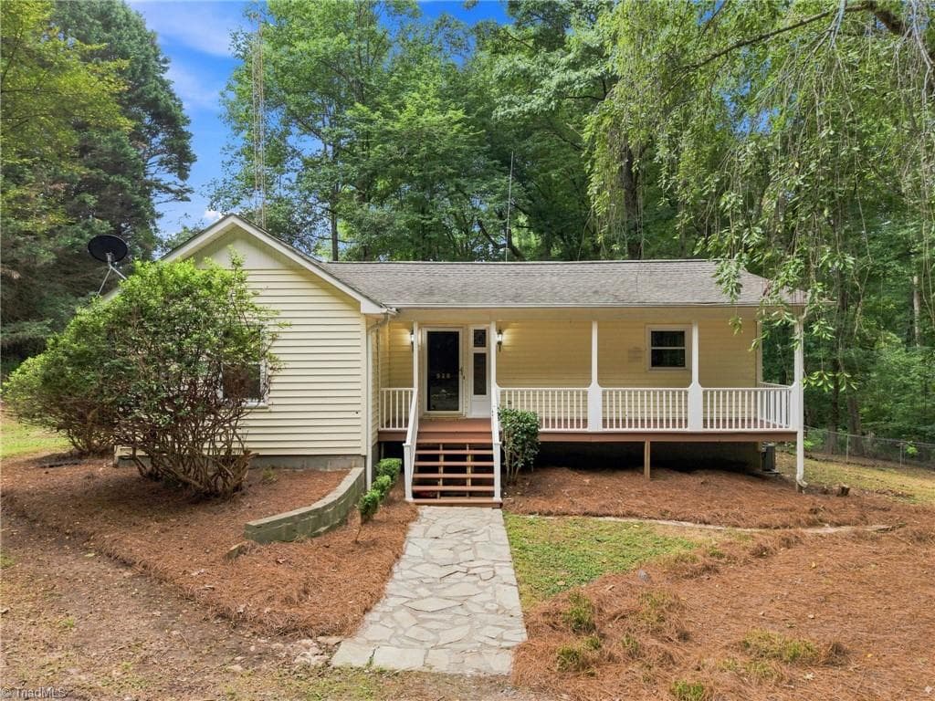 528 Wright Road, Kernersville NC 27284