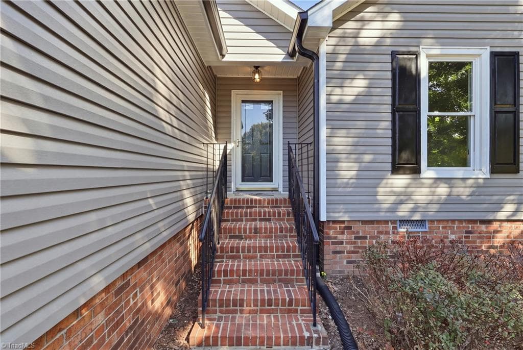 Stick/Site Built at 4126 Carroll Ridge Court, High Point NC 27265, High Point, photo 7 of 80