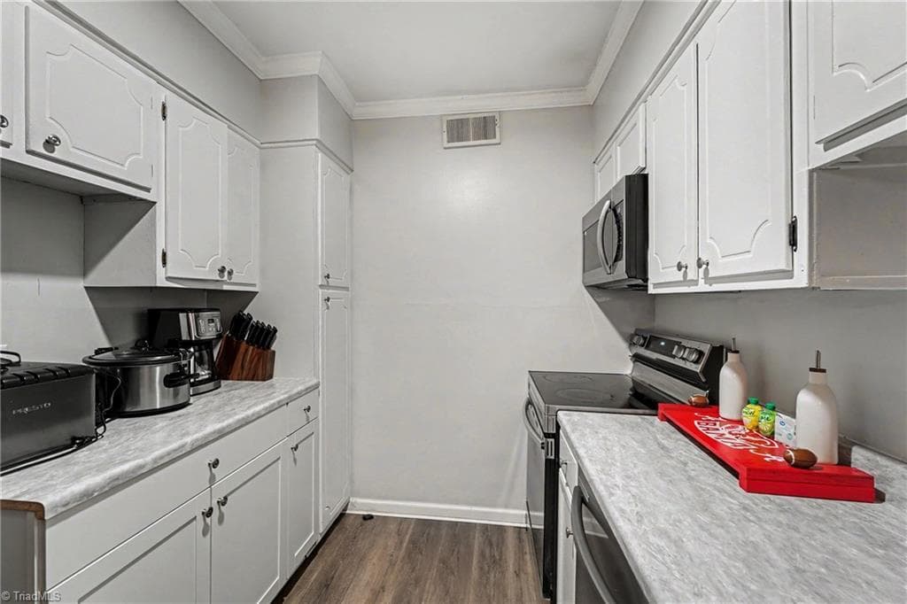 Stick/Site Built at 2904 Ramsgate Court, Winston-Salem NC 27106, Winston-Salem, photo 12 of 18