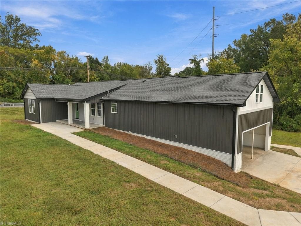 Stick/Site Built at 1524 Mcguinn Drive, High Point NC 27262, High Point, photo 7 of 84
