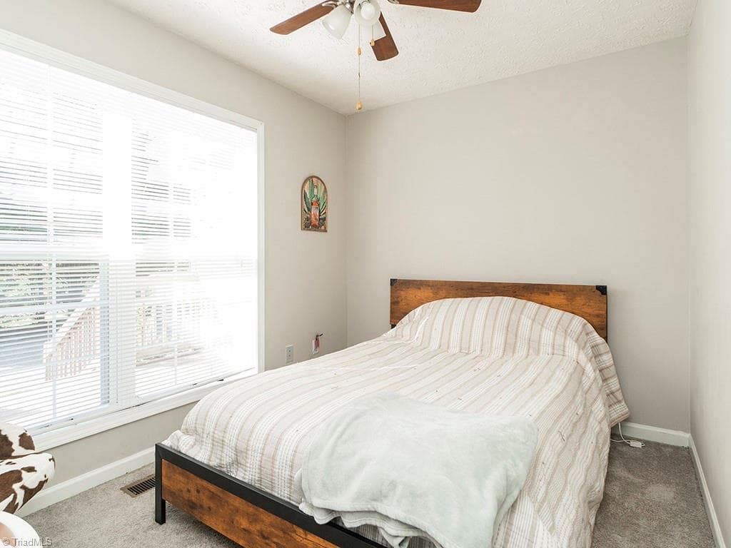 Duplex at 622/624 Williamson Avenue, Elon NC 27244, Elon, photo 14 of 38