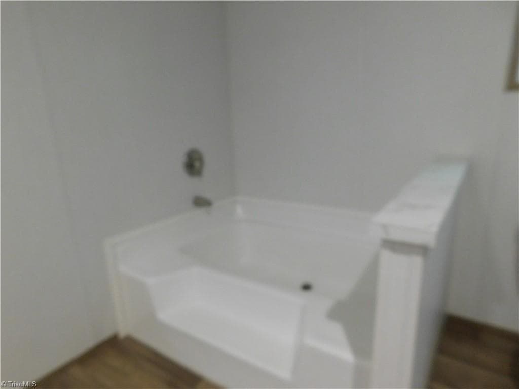 Manufactured Home at 182 Briar Creek Estates, Thomasville NC 27360, Thomasville, photo 5 of 15
