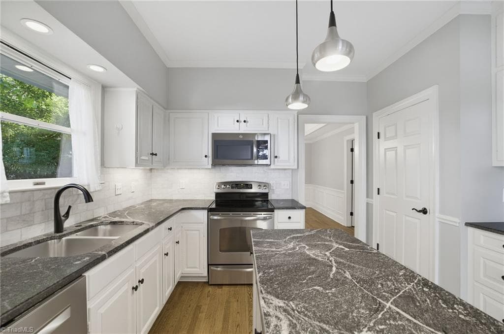 Stick/Site Built at 414 Fisher Park Circle # A, Greensboro NC 27401, Greensboro, photo 19 of 48