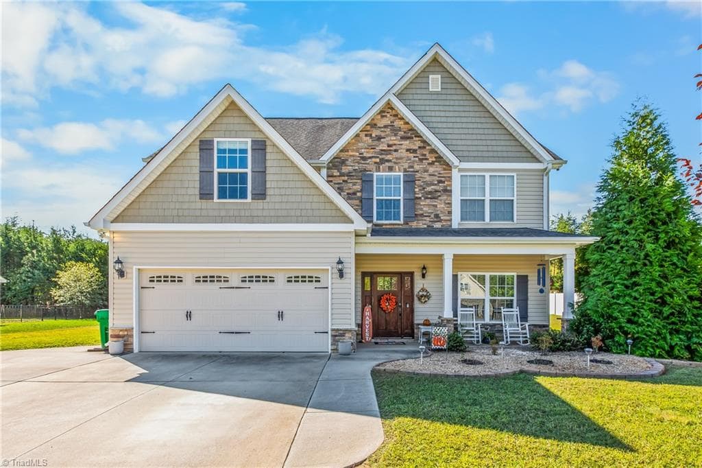 213 Pilot Bluff Drive, King NC 27021