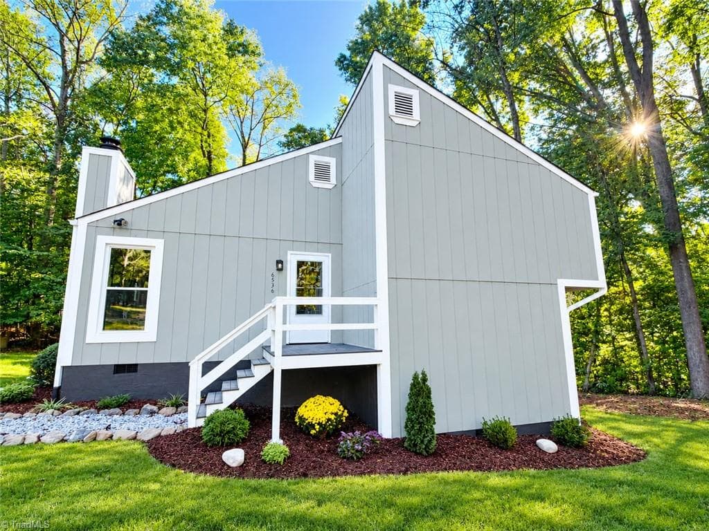 6536 Creek Run Road, Walkertown NC 27051