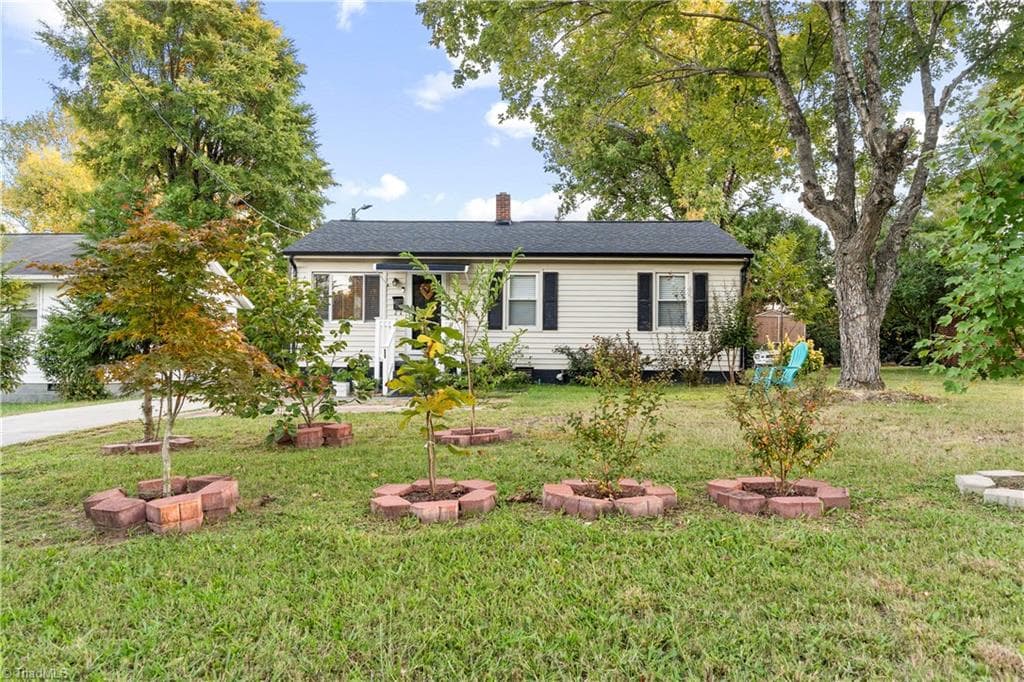 Stick/Site Built at 2112 Vale Place, Greensboro NC 27401, Greensboro, photo 3 of 30