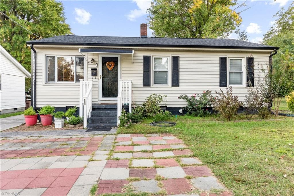 2112 Vale Place, Greensboro NC 27401