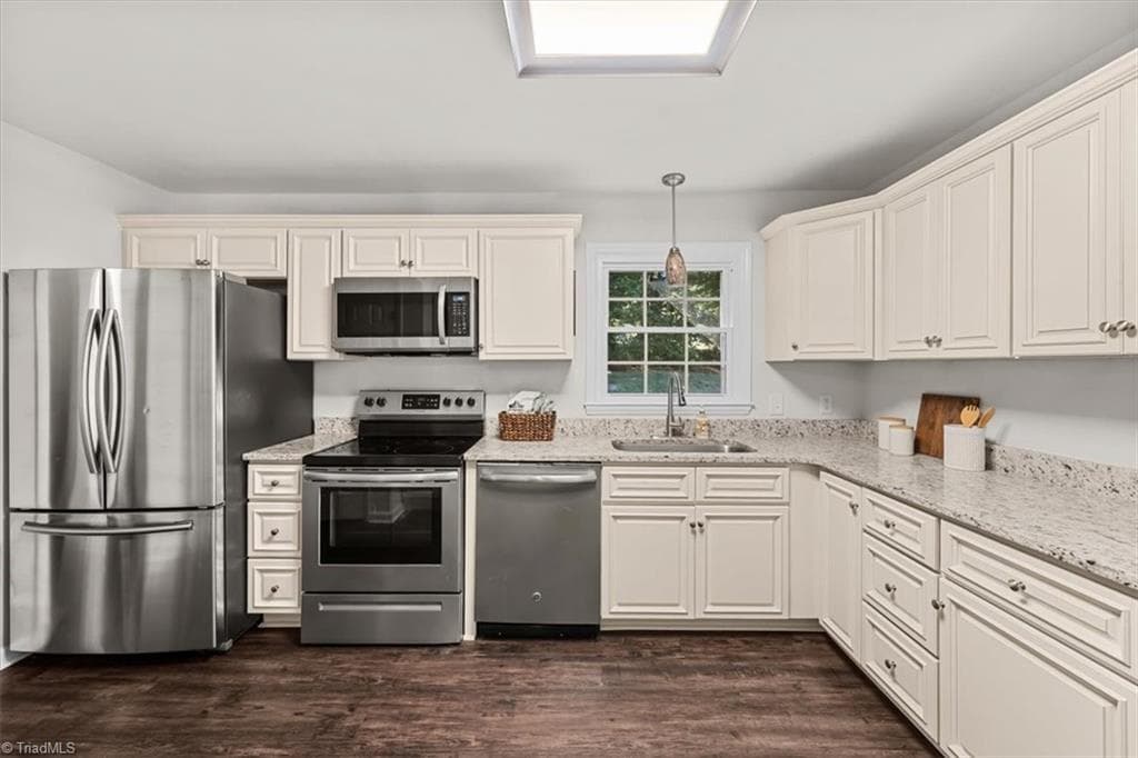 Stick/Site Built at 2504 Wedge Place, Asheboro NC 27205, Asheboro, photo 8 of 40
