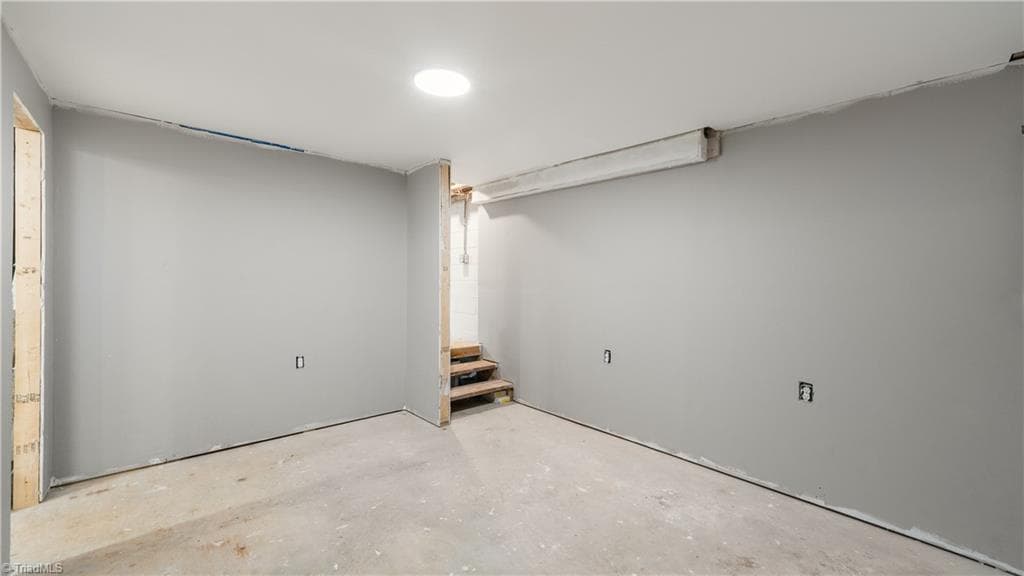 Stick/Site Built at 5040 Wind Spring Drive, Winston-Salem NC 27105, Winston-Salem, photo 36 of 38